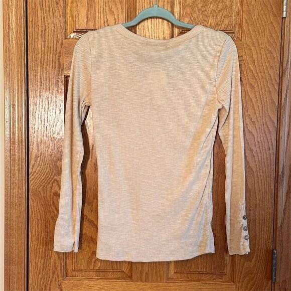 NWT Kissfix Women's Beige Long Sleeve Henley Top Size M - Picture 2 of 5